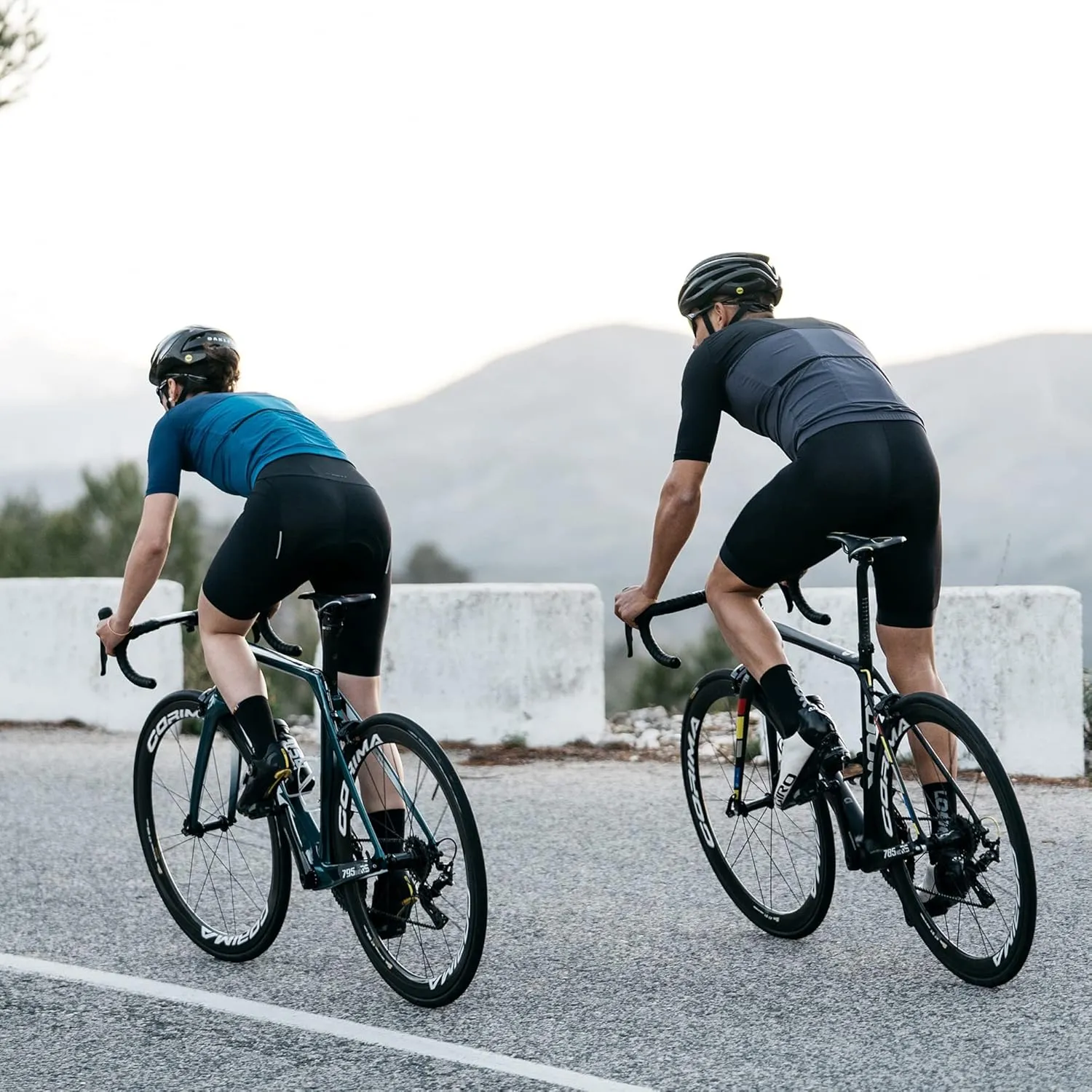 Look Cycle - KEO Grip Cycling Cleats with Memory Positioner Function - Compatible with All Pedals on The Market - Anti-Slip TPU Surface